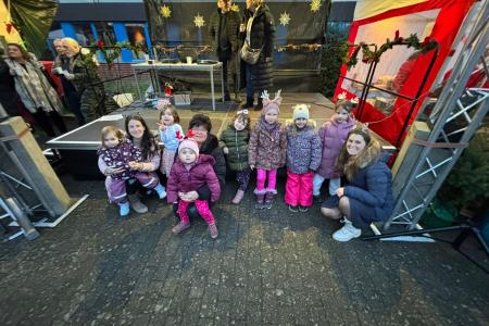 Minni Auftritt beim Mittelfelder Adventsmarkt 